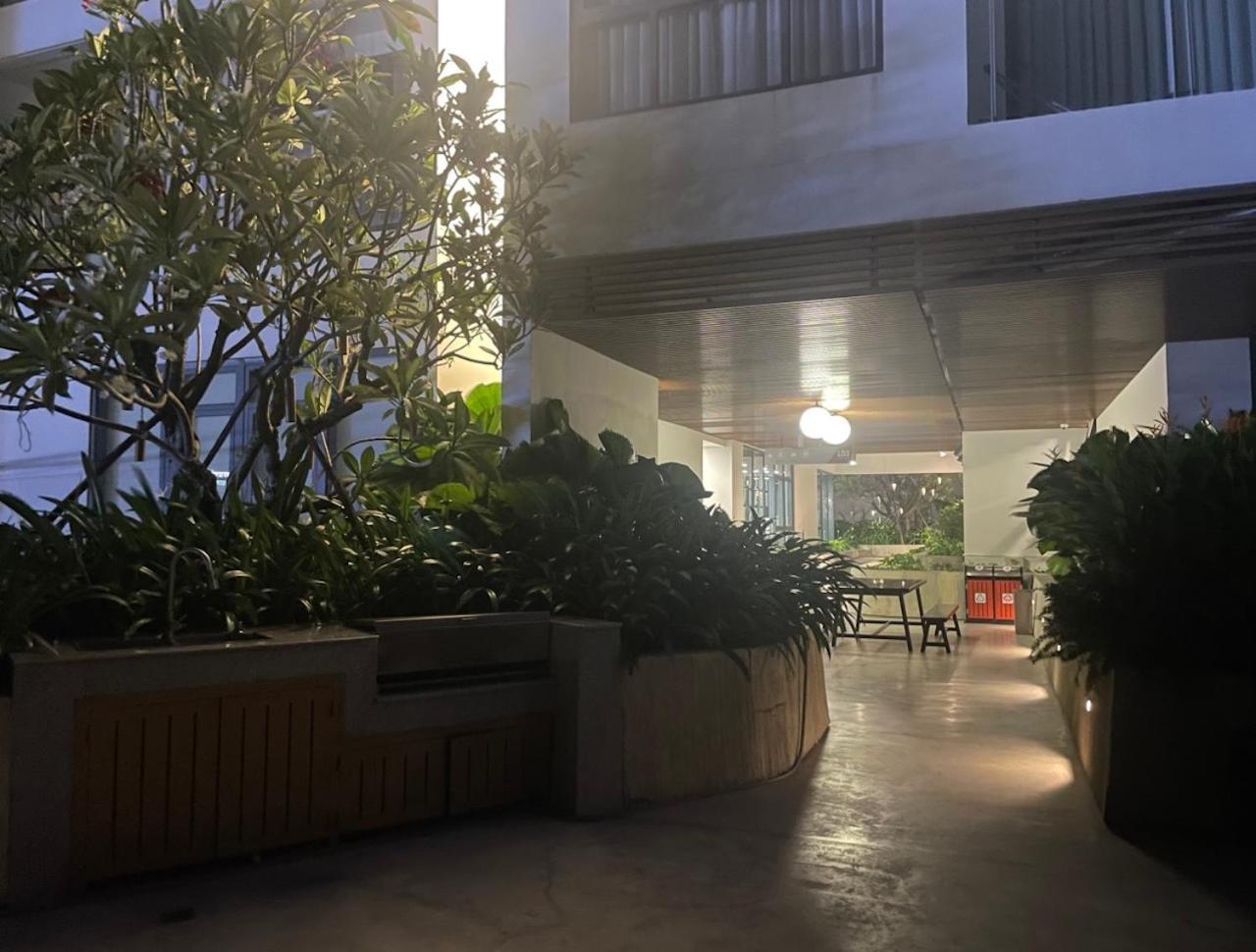 Compass One Building - Luxury Apartments Ap Phu Tho Екстер'єр фото
